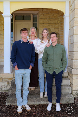 2026 Valek Family-35